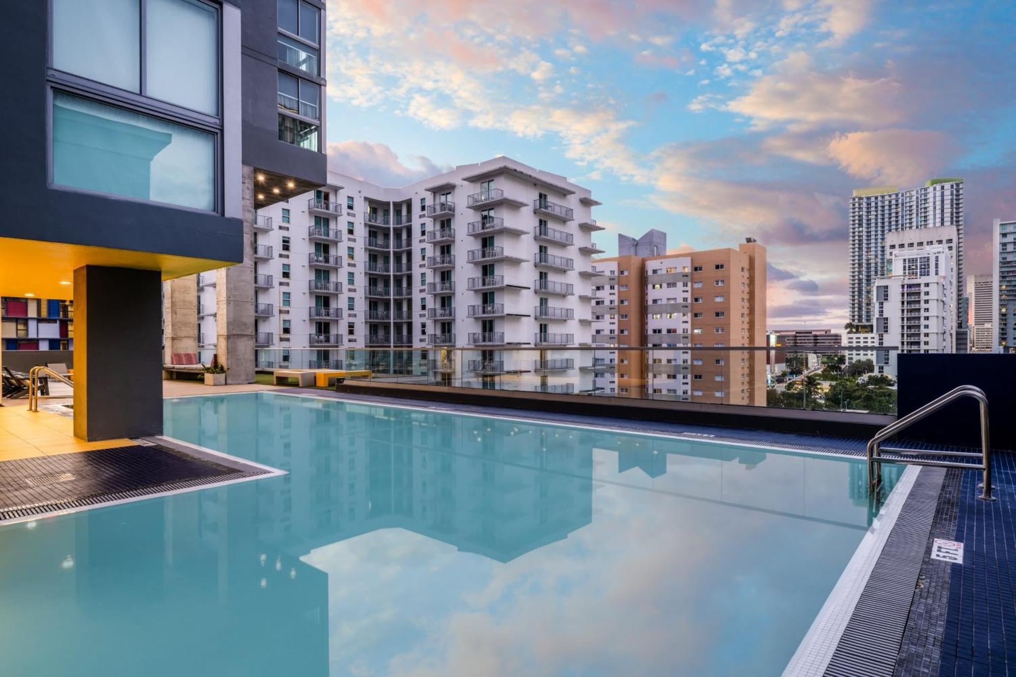Atwell Suites Miami Brickell By Ihg Exterior foto